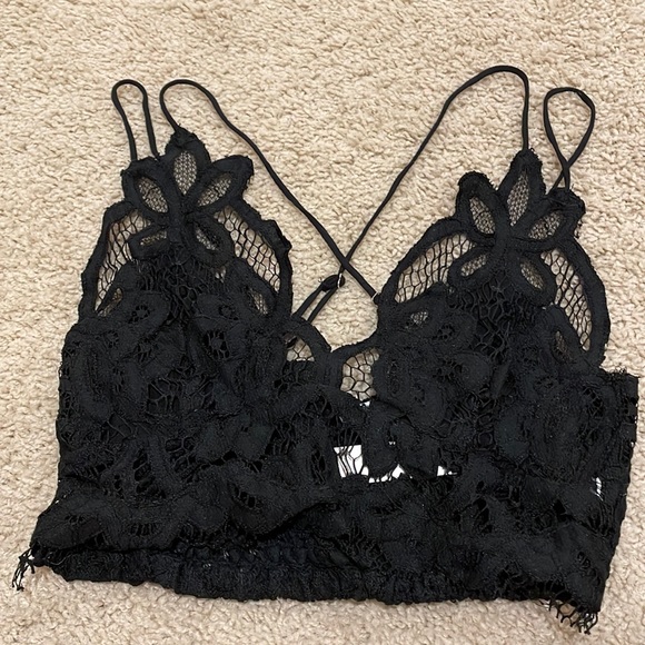 Black bralette - Picture 1 of 4